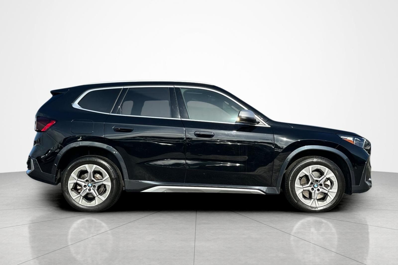 Used 2023 BMW X1 xDrive28i w/ Convenience Package AWD/4WD image 6