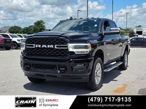 Used 2022 RAM 2500 Big Horn w/ Level C Equiment Group AWD/4WD image 3