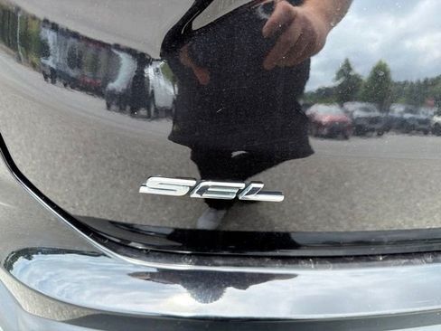 Used 2023 Ford Edge SEL AWD/4WD image 7