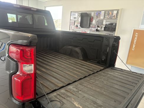 Used 2022 Chevrolet Silverado 1500 LTZ image 5
