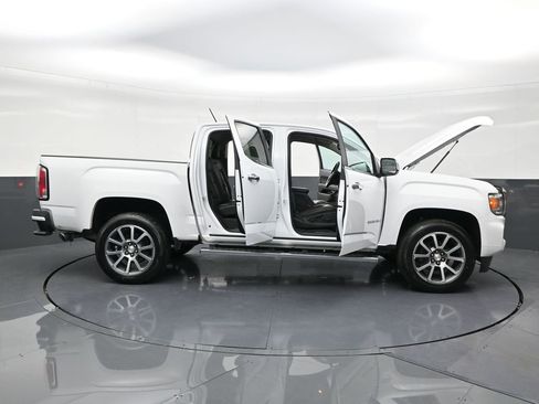 Used 2022 GMC Canyon Denali image 30