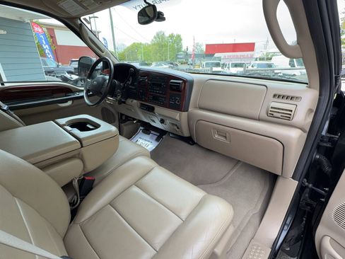 Used 2005 Ford F350 Lariat AWD/4WD image 21