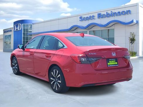 Certified 2022 Honda Civic EX image 3