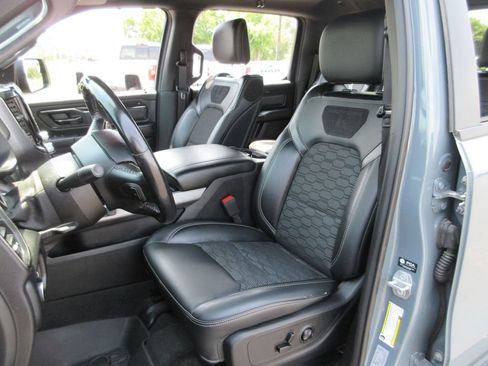 Used 2021 RAM 1500 Big Horn w/ Built-to-serve Edition AWD/4WD image 17