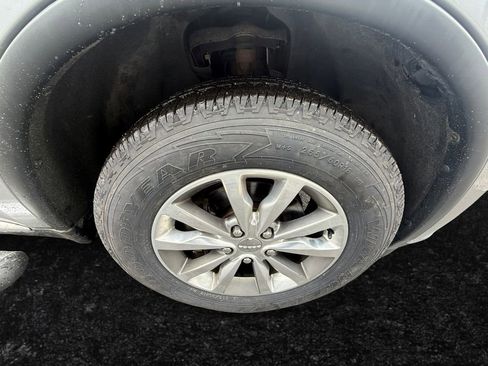 Used 2015 Dodge Durango Limited w/ Nav & Power Liftgate Group image 23