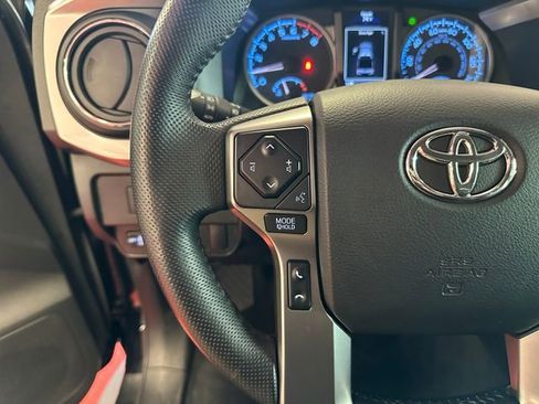 Used 2023 Toyota Tacoma SR5 AWD/4WD image 20
