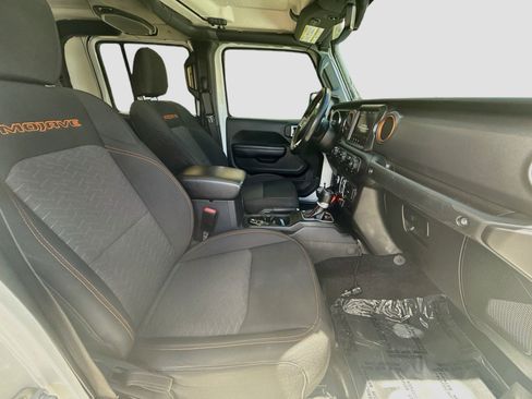 Used 2021 Jeep Gladiator Mojave AWD/4WD image 31