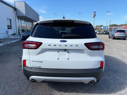 New 2026 Ford Escape Active image 14