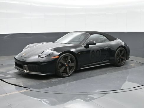Certified 2026 Porsche 911 GTS RWD image 34