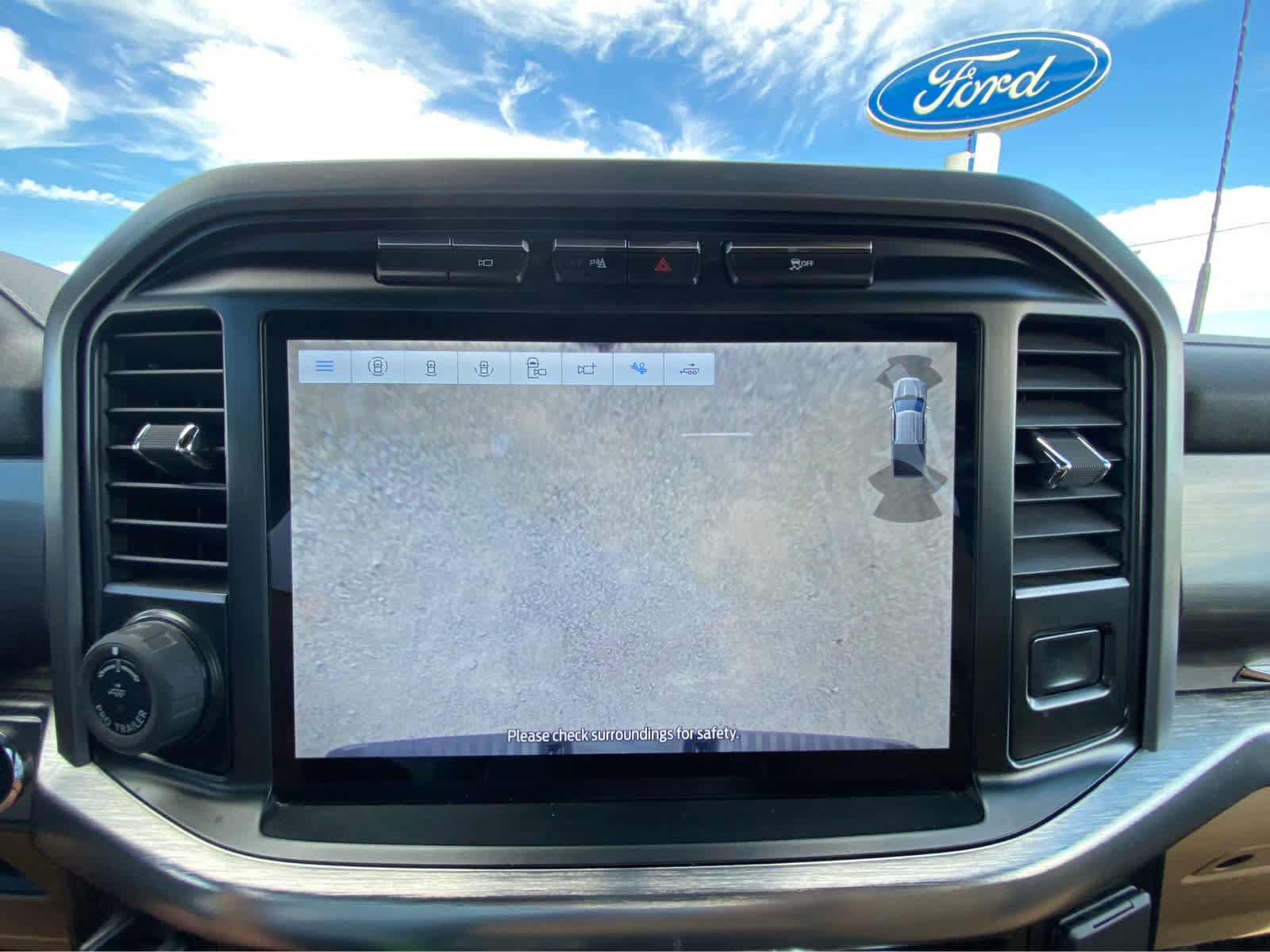 Used 2022 Ford F150 Lariat AWD/4WD image 41
