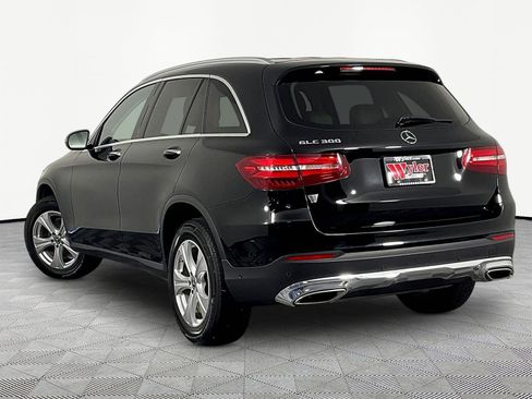 Used 2018 Mercedes-Benz GLC 300 image 4
