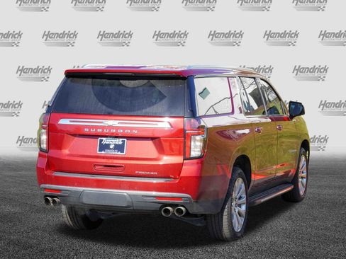 Used 2021 Chevrolet Suburban Premier w/ Premium Package image 8