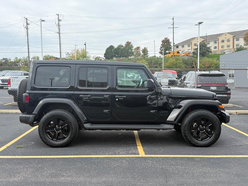 Used 2021 Jeep Wrangler Unlimited Sahara AWD/4WD image 2