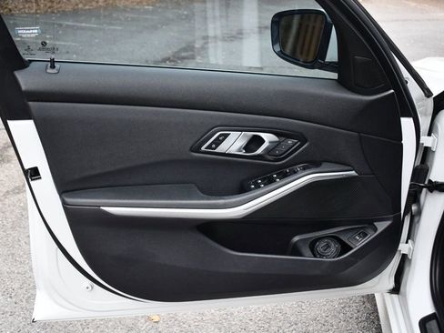 Used 2020 BMW 330i Sedan image 15