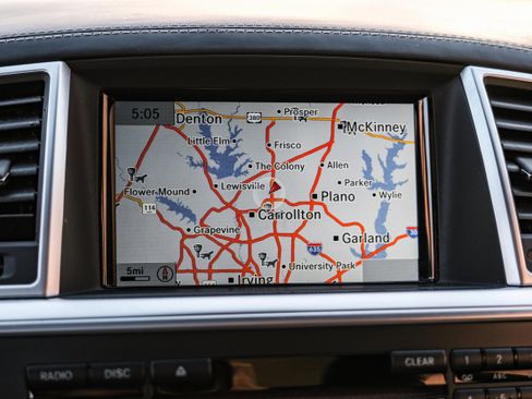 Used 2015 Mercedes-Benz GL 63 AMG 4MATIC w/ Accessory Chrome Package image 21