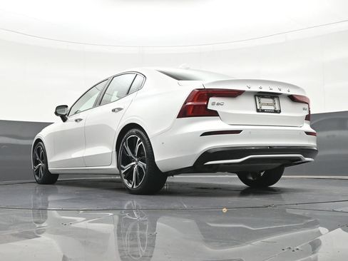 Certified 2024 Volvo S60 B5 Plus FWD image 27