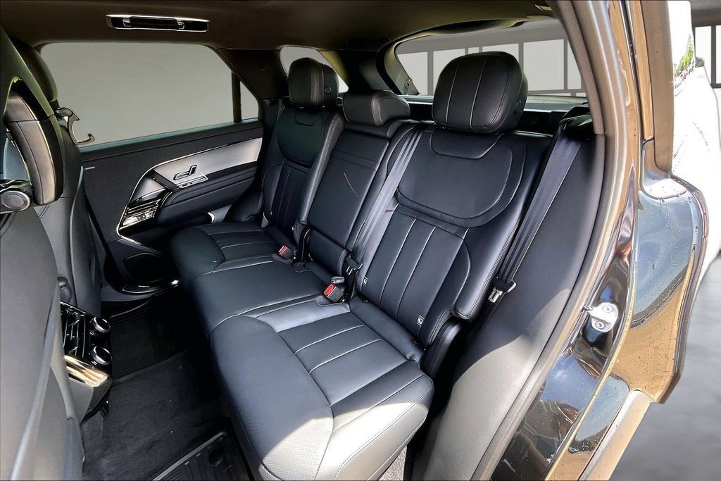 New 2026 Land Rover Range Rover Sport SE AWD/4WD image 10