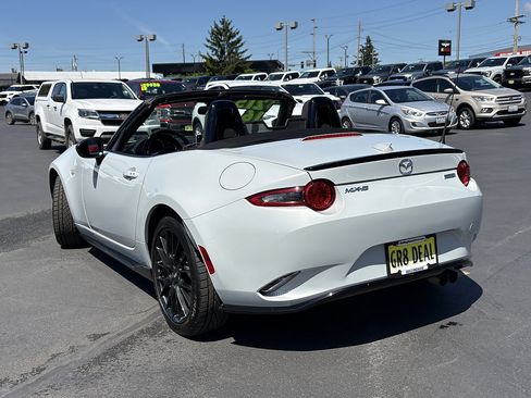 Used 2016 MAZDA MX-5 Miata Club w/ Brembo/BBS Package RWD image 8