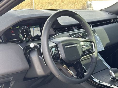 Used 2024 Land Rover Range Rover Evoque Dynamic SE image 31