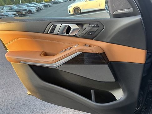 Certified 2023 BMW X7 xDrive40i w/ M Sport Package image 28