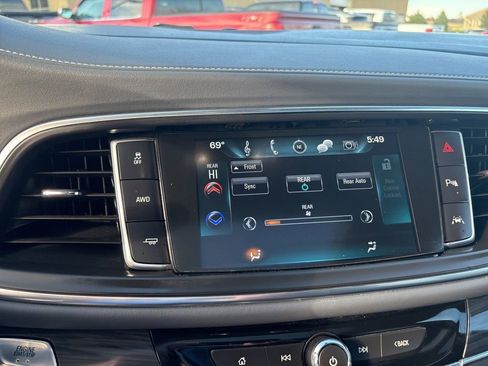 Used 2018 Buick Enclave Premium w/ Experience Buick Package image 15