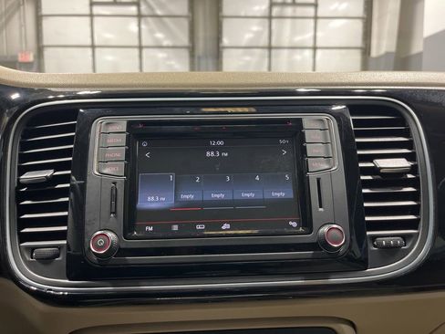 Used 2016 Volkswagen Beetle 1.8T SEL w/ Lighting Package image 26