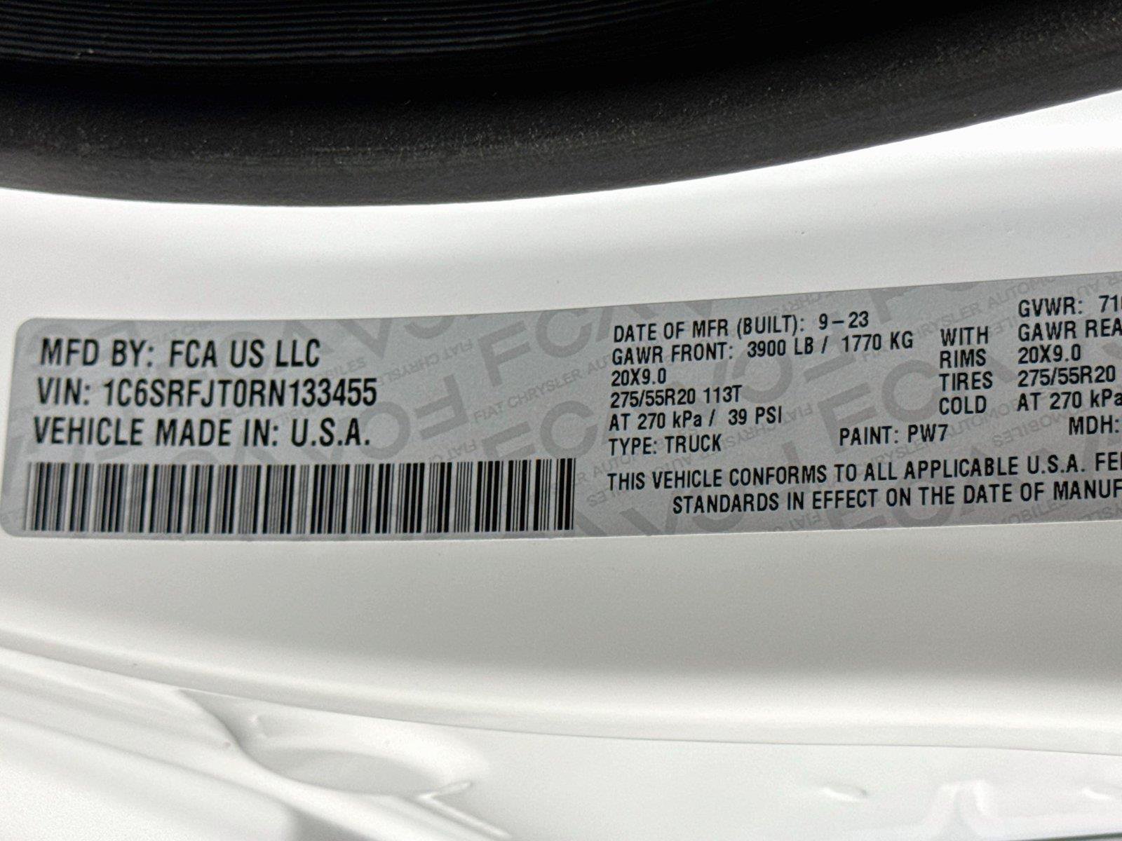 Used 2024 RAM 1500 Laramie AWD/4WD image 32