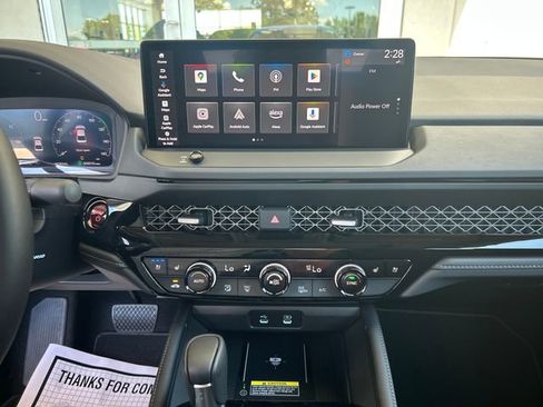 Used 2025 Honda Accord Touring image 18