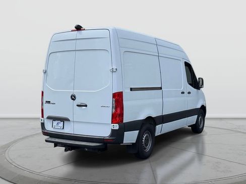 Used 2020 Mercedes-Benz Sprinter 2500 image 8