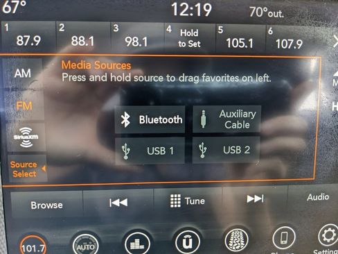 Used 2021 Jeep Gladiator Sport image 30