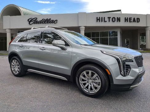 Certified 2023 Cadillac XT4 Premium Luxury w/ Technology Package FWD image 8