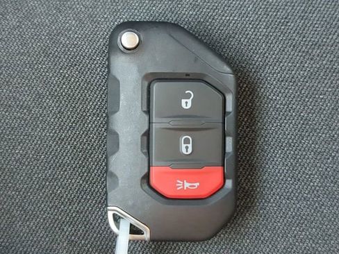 New 2026 Jeep Gladiator Sport image 31