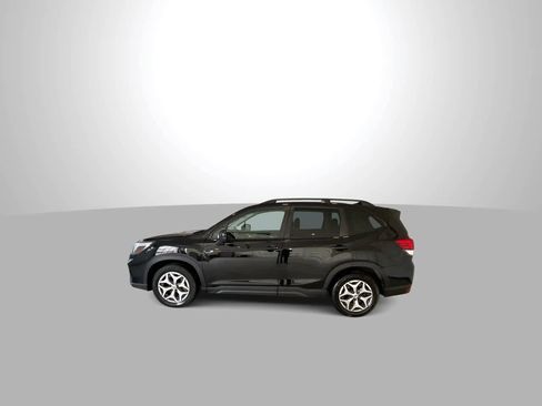 Used 2021 Subaru Forester Premium AWD/4WD image 5