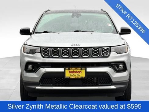 Used 2024 Jeep Compass Limited image 2