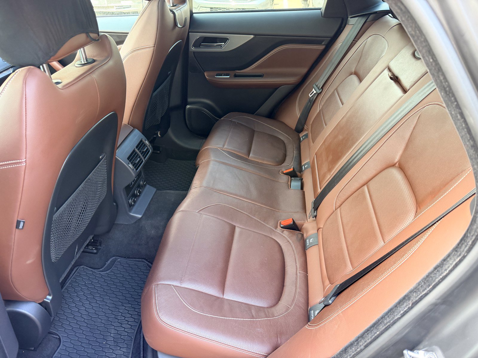 Used 2017 Jaguar F-PACE S AWD/4WD image 26