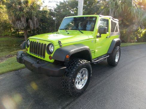 Used 2013 Jeep Wrangler Sport image 3