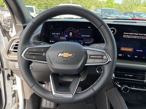 New 2026 Chevrolet Traverse LT w/ LPO, Cargo Package FWD image 23
