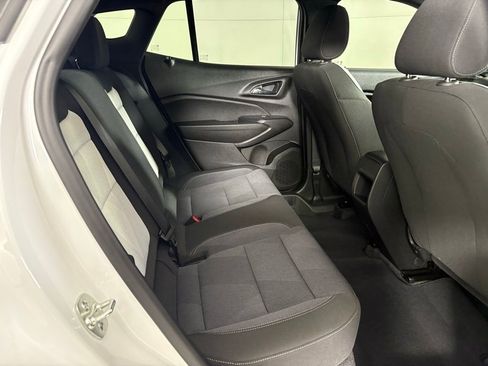 Used 2024 Chevrolet Trax RS w/ Driver Confidence Package image 16