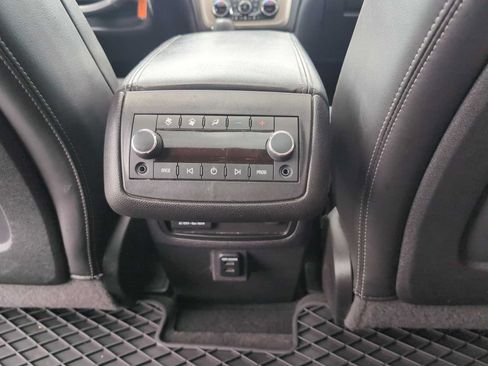 Used 2016 GMC Acadia Denali AWD/4WD image 21