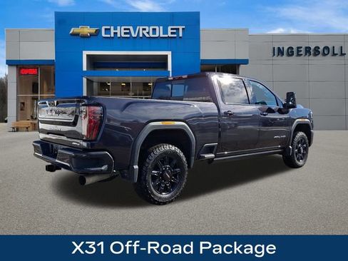 Used 2025 GMC Sierra 2500 AT4 w/ AT4 Premium Plus Package image 9