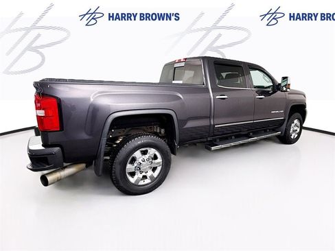 Used 2016 GMC Sierra 3500 Denali w/ Duramax Plus Package image 33