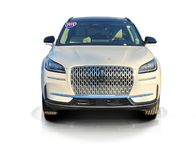 Used 2025 Lincoln Corsair AWD w/ Equipment Group 101A image 2