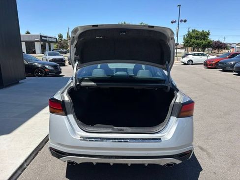 Used 2023 Nissan Altima 2.5 SV w/ SV Premium Package AWD/4WD image 8