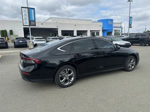 Used 2024 Honda Accord EX image 3