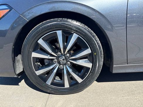 Used 2024 Honda Civic EX image 11