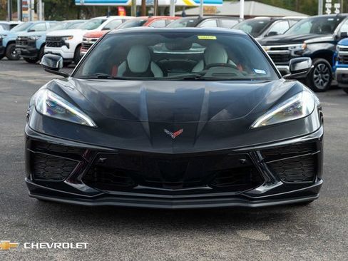 Used 2023 Chevrolet Corvette Stingray Premium Cpe w/ Z51 Performance Package image 3