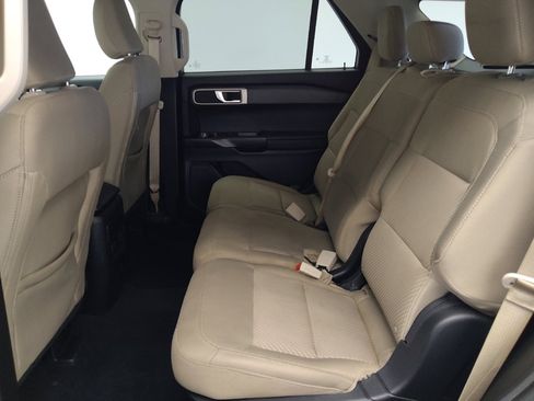 Used 2023 Ford Explorer 4WD image 18