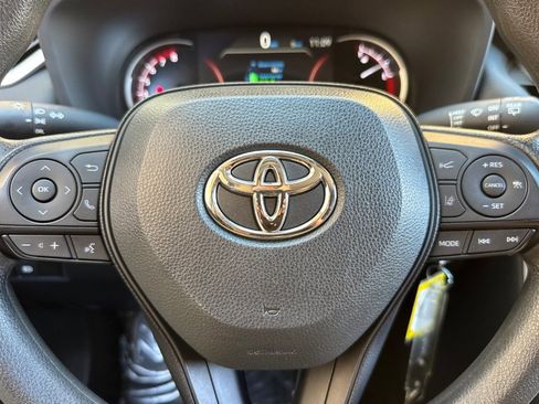 Used 2024 Toyota RAV4 LE image 19