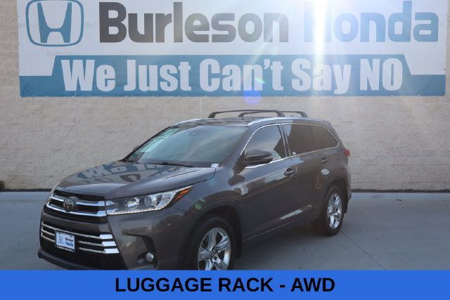 Used 2017 Toyota Highlander Limited AWD/4WD image 1