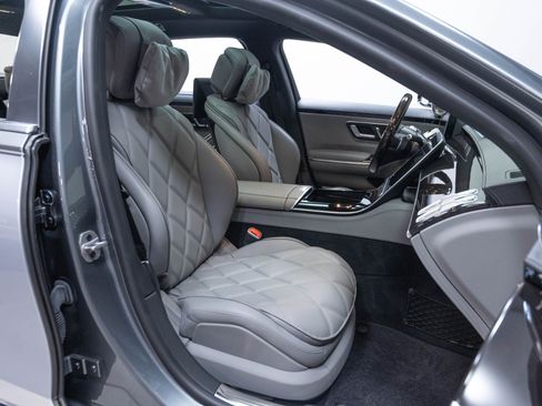 Used 2024 Mercedes-Benz Maybach S 680 4MATIC image 29